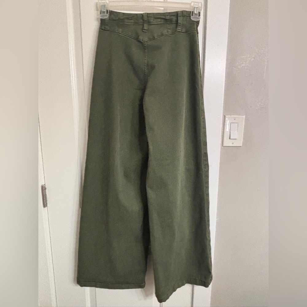 We The Free Libre Wide-Leg Jeans by Free People in the color Thyme. Size 27 - Picture 5 of 6